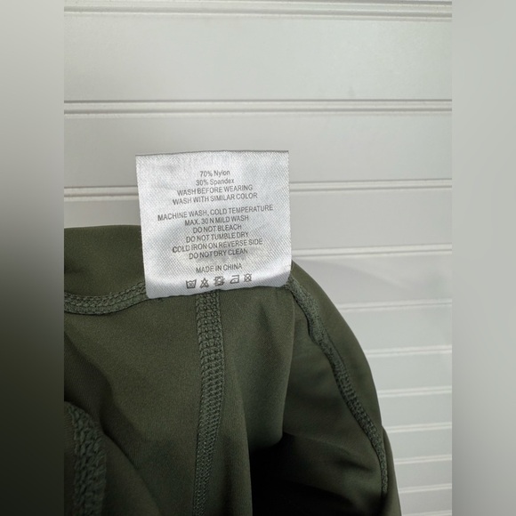 ZYIA green & white leggings. Size 4 - Picture 5 of 5